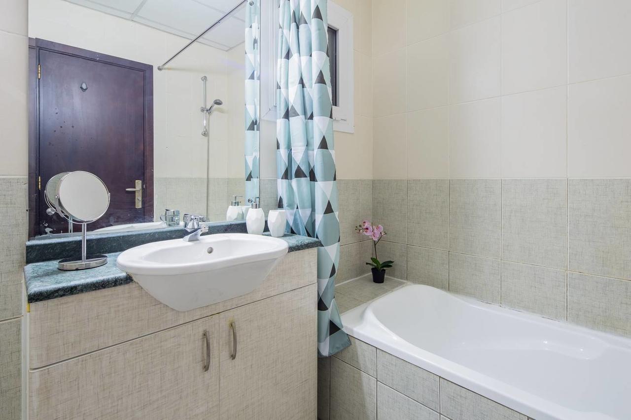 Appartement Frank Porter - Lake City Tower *